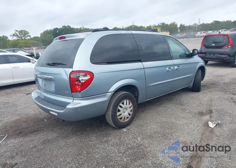 2003 Chrysler Town & Country Lx from USA, damaged, VIN 2C4GP44383R201449
